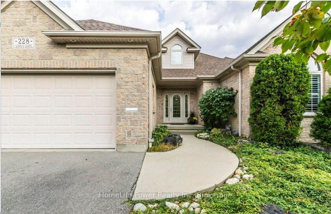 Photo 1 of 228 The Lions Gate, Waterloo, Beechwood — HOMEH