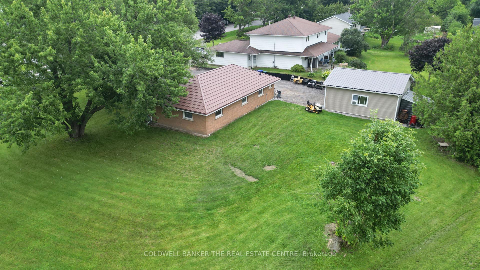 Photo 23 of 17 Courtland Street, Ramara, Atherley — HOMEH