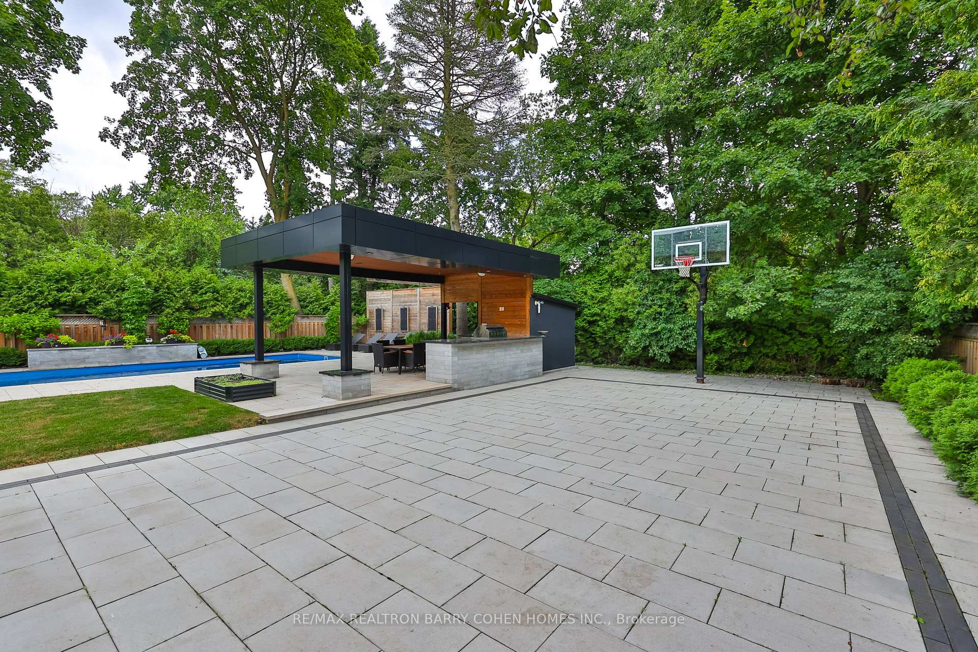 Photo 86 of 39 Arjay Crescent, North York, Bridle Path-Sunnybrook-York Mills — HOMEH