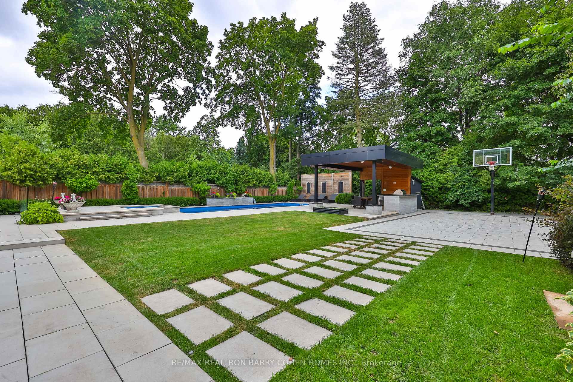 Photo 90 of 39 Arjay Crescent, North York, Bridle Path-Sunnybrook-York Mills — HOMEH