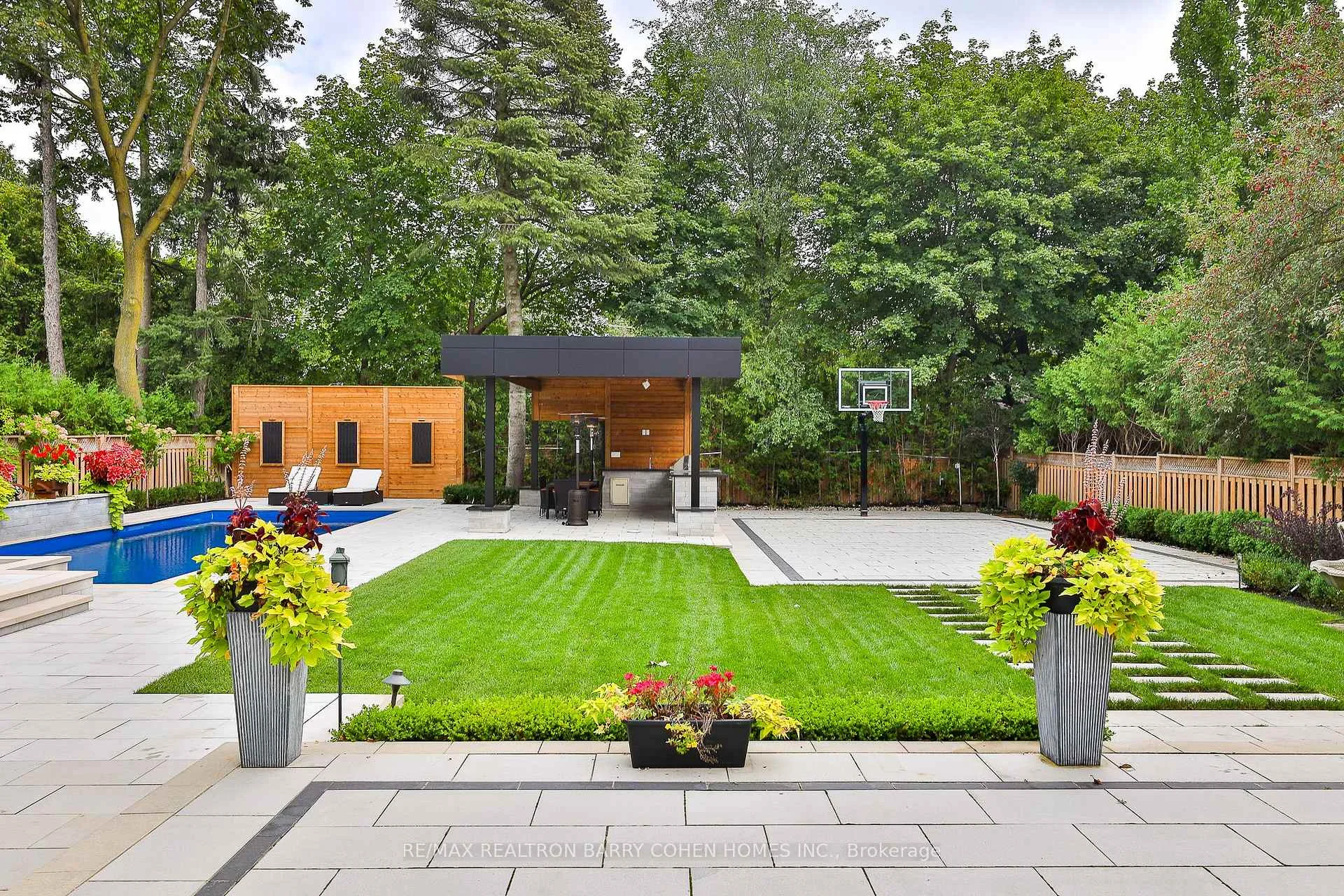 Photo 50 of 39 Arjay Crescent, North York, Bridle Path-Sunnybrook-York Mills — HOMEH