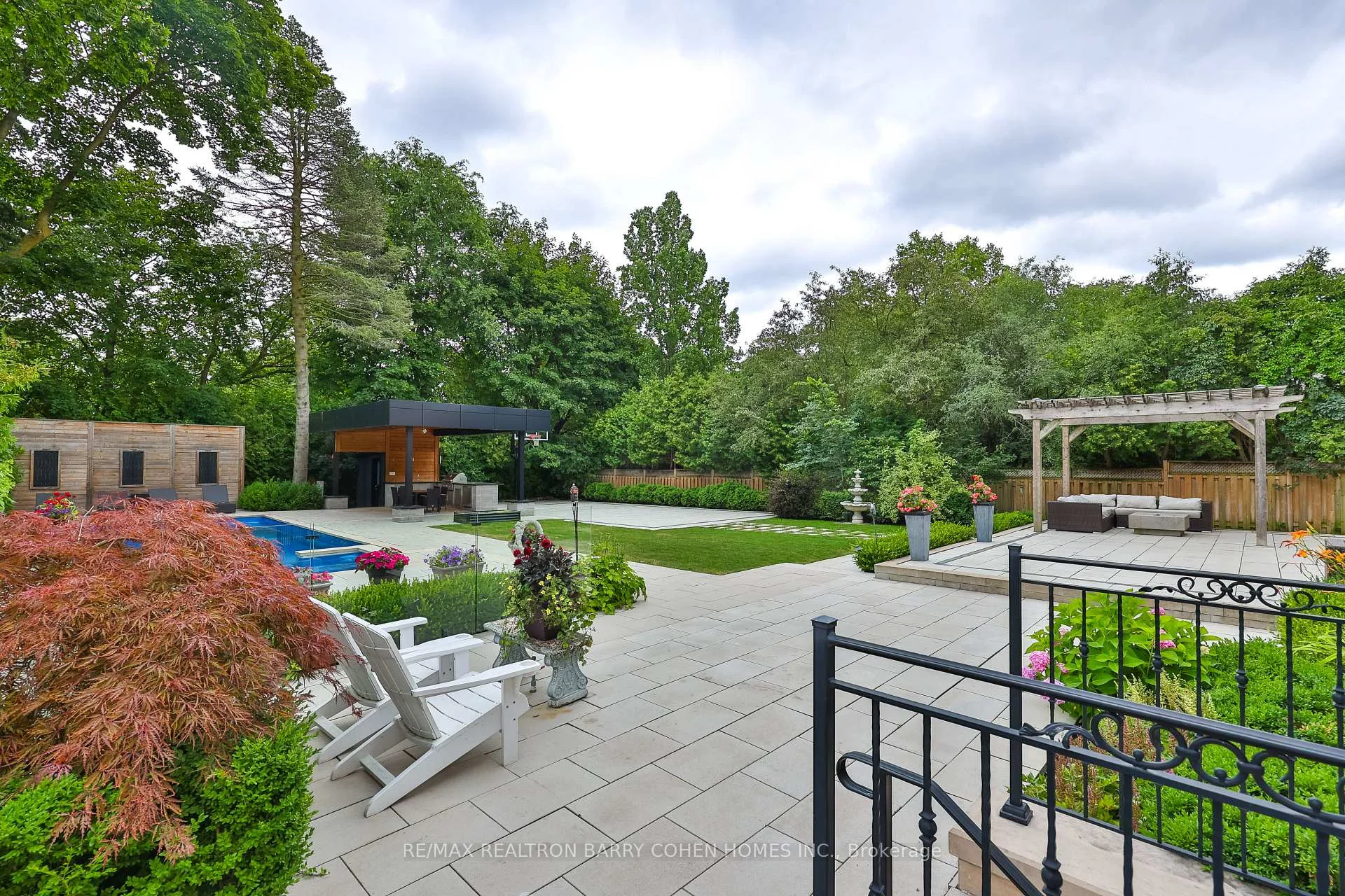 Photo 63 of 39 Arjay Crescent, North York, Bridle Path-Sunnybrook-York Mills — HOMEH