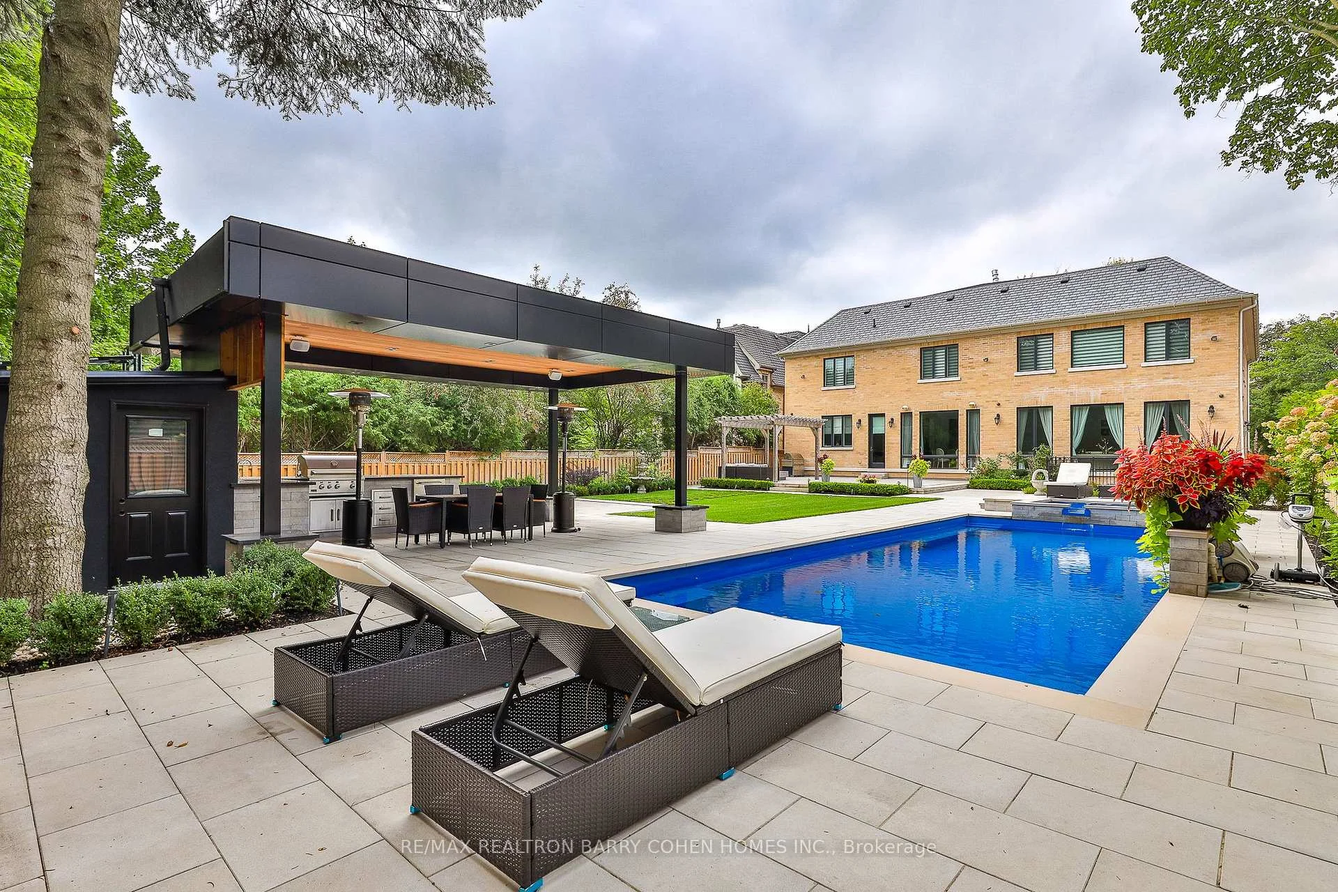 Photo 70 of 39 Arjay Crescent, North York, Bridle Path-Sunnybrook-York Mills — HOMEH