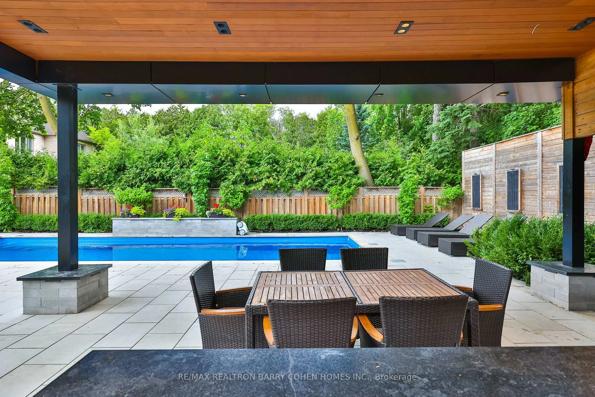 Photo 97 of 39 Arjay Crescent, North York, Bridle Path-Sunnybrook-York Mills — HOMEH