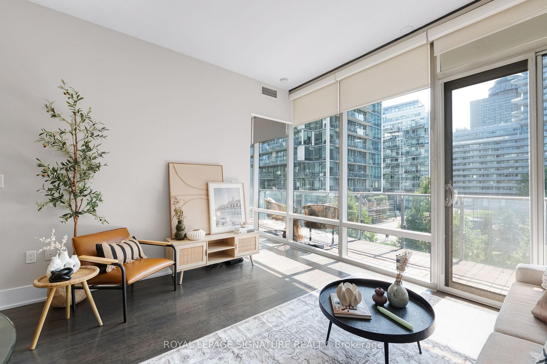 Photo 3 of Unit 337, 39 Queens Quay E, Toronto, Waterfront Communities — HOMEH