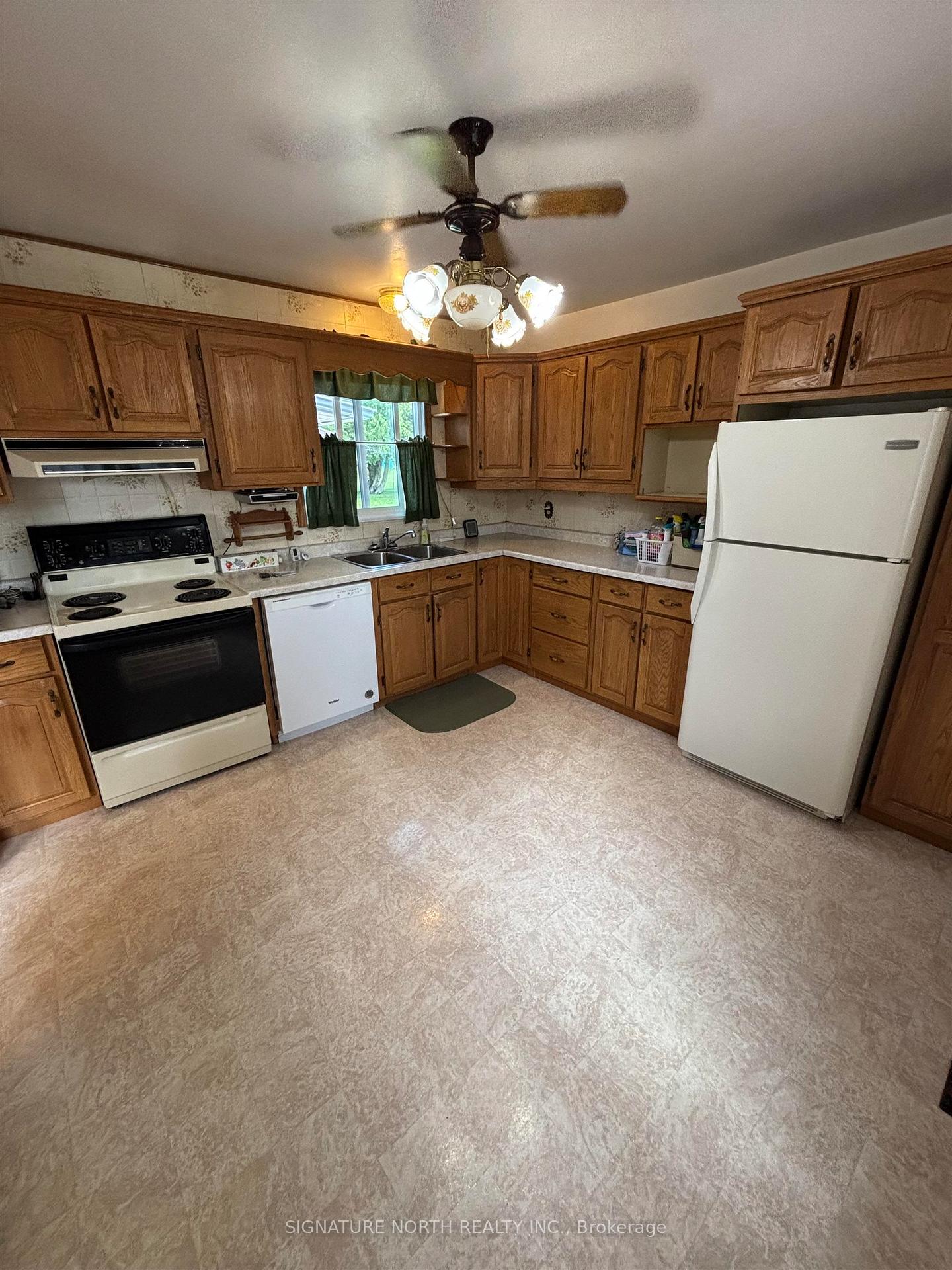 Photo 6 of 170 Pine Crescent, Atikokan — HOMEH