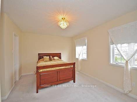 Photo 4 of 48 Tideland Drive, Brampton, Fletcher's Meadow — HOMEH