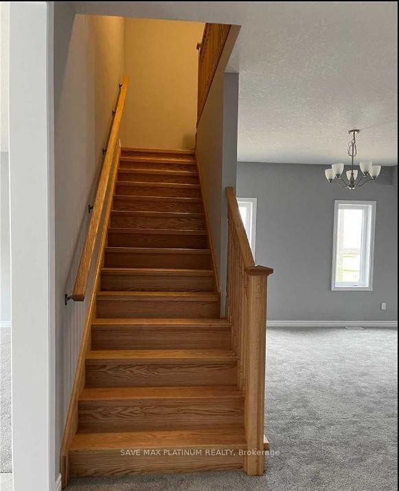 Photo 4 of 37 Sass Crescent, Brant, Paris — HOMEH