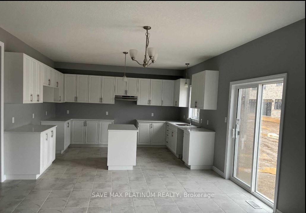 Photo 6 of 37 Sass Crescent, Brant, Paris — HOMEH