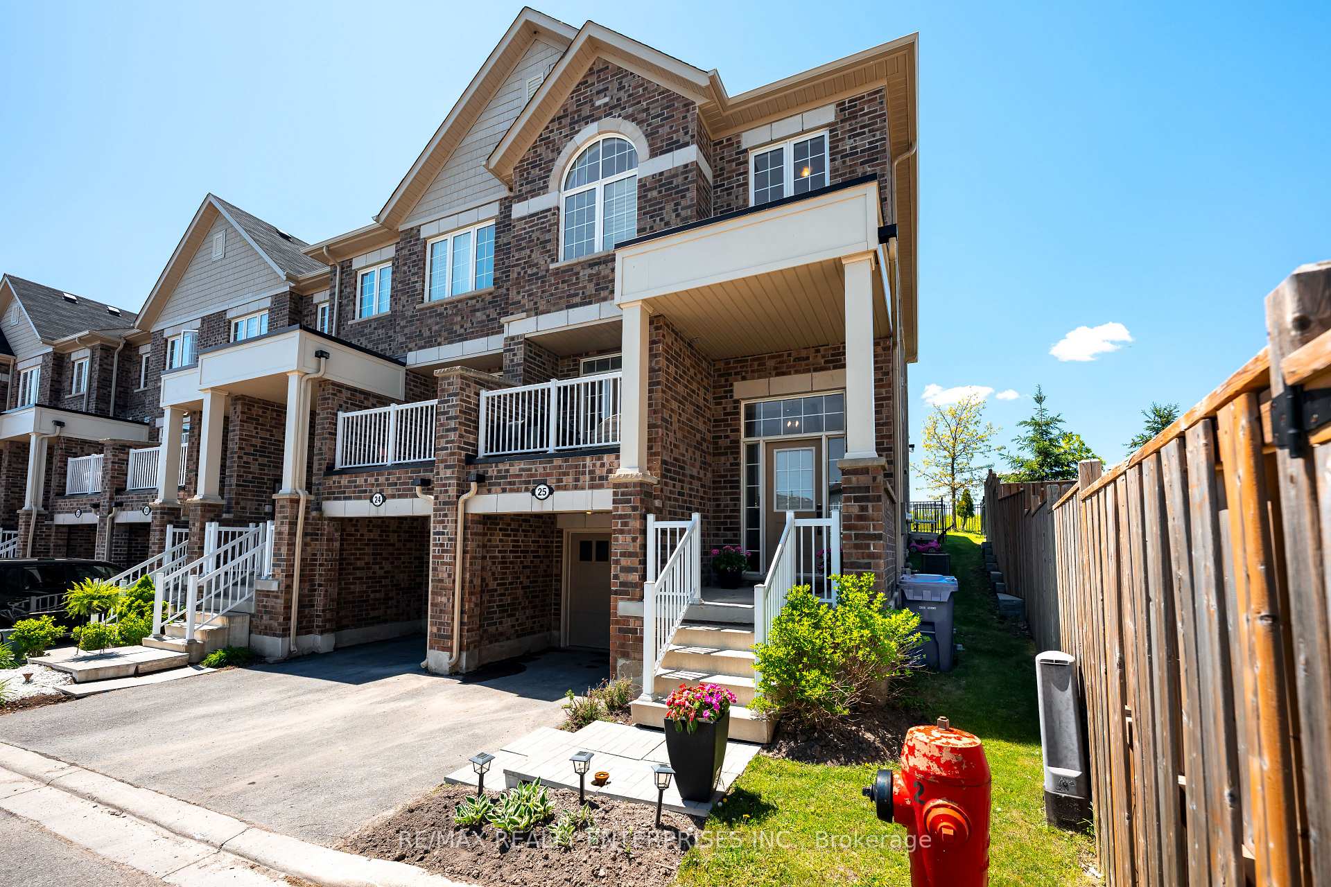 Photo 2 of Unit #25, 172 Parkinson Crescent, Orangeville — HOMEH