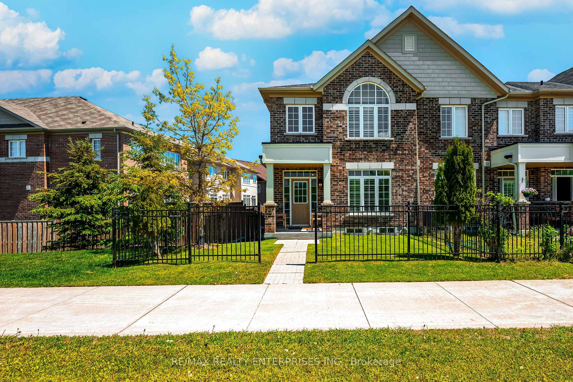 Photo 5 of Unit #25, 172 Parkinson Crescent, Orangeville — HOMEH