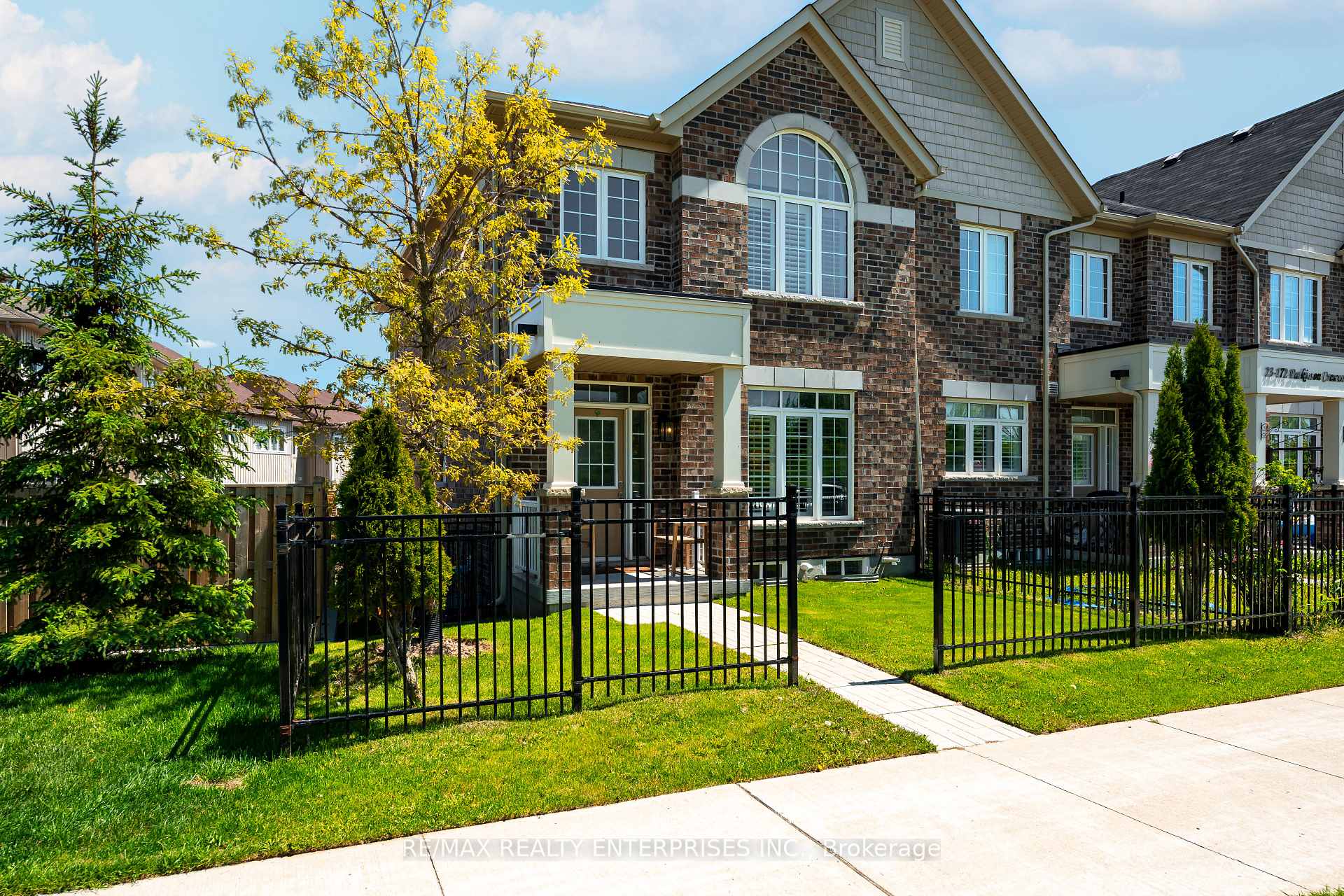 Photo 6 of Unit #25, 172 Parkinson Crescent, Orangeville — HOMEH