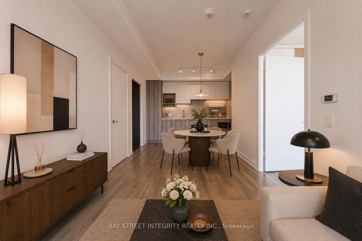 Photo 6 of Unit 4712, 5 Buttermill Avenue, Vaughan, Vaughan Corporate Centre — HOMEH