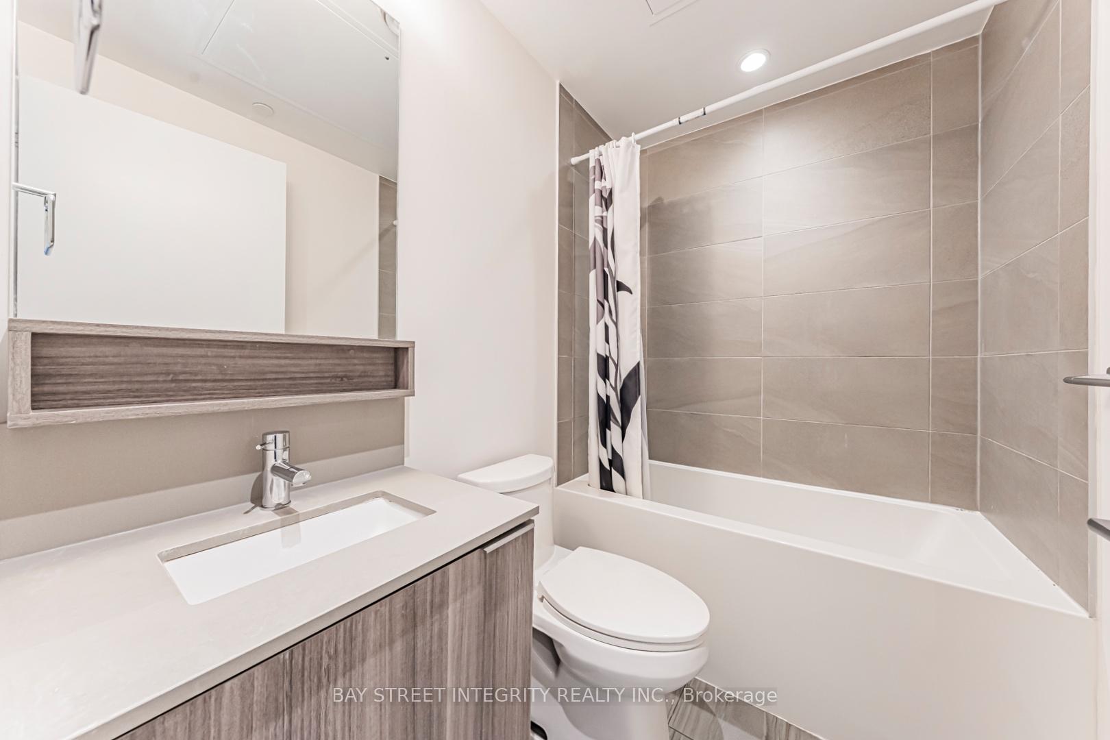 Photo 8 of Unit 4712, 5 Buttermill Avenue, Vaughan, Vaughan Corporate Centre — HOMEH