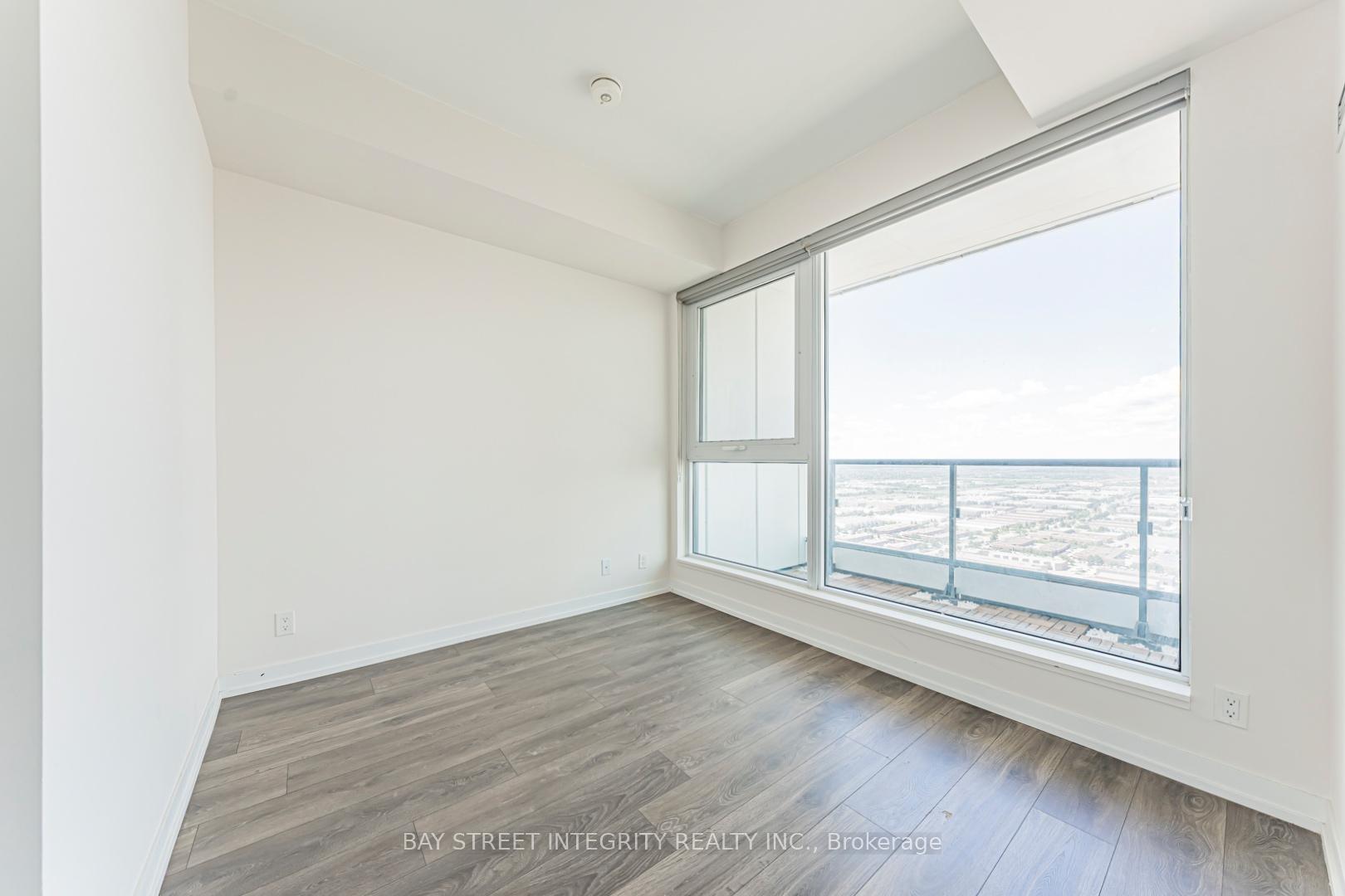 Photo 12 of Unit 4712, 5 Buttermill Avenue, Vaughan, Vaughan Corporate Centre — HOMEH