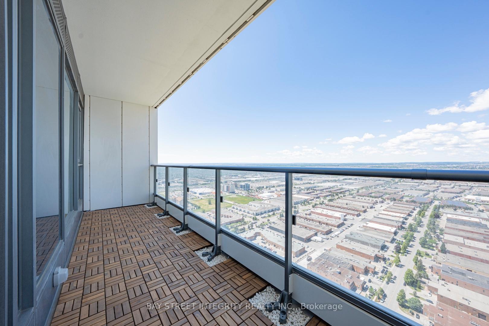 Photo 15 of Unit 4712, 5 Buttermill Avenue, Vaughan, Vaughan Corporate Centre — HOMEH