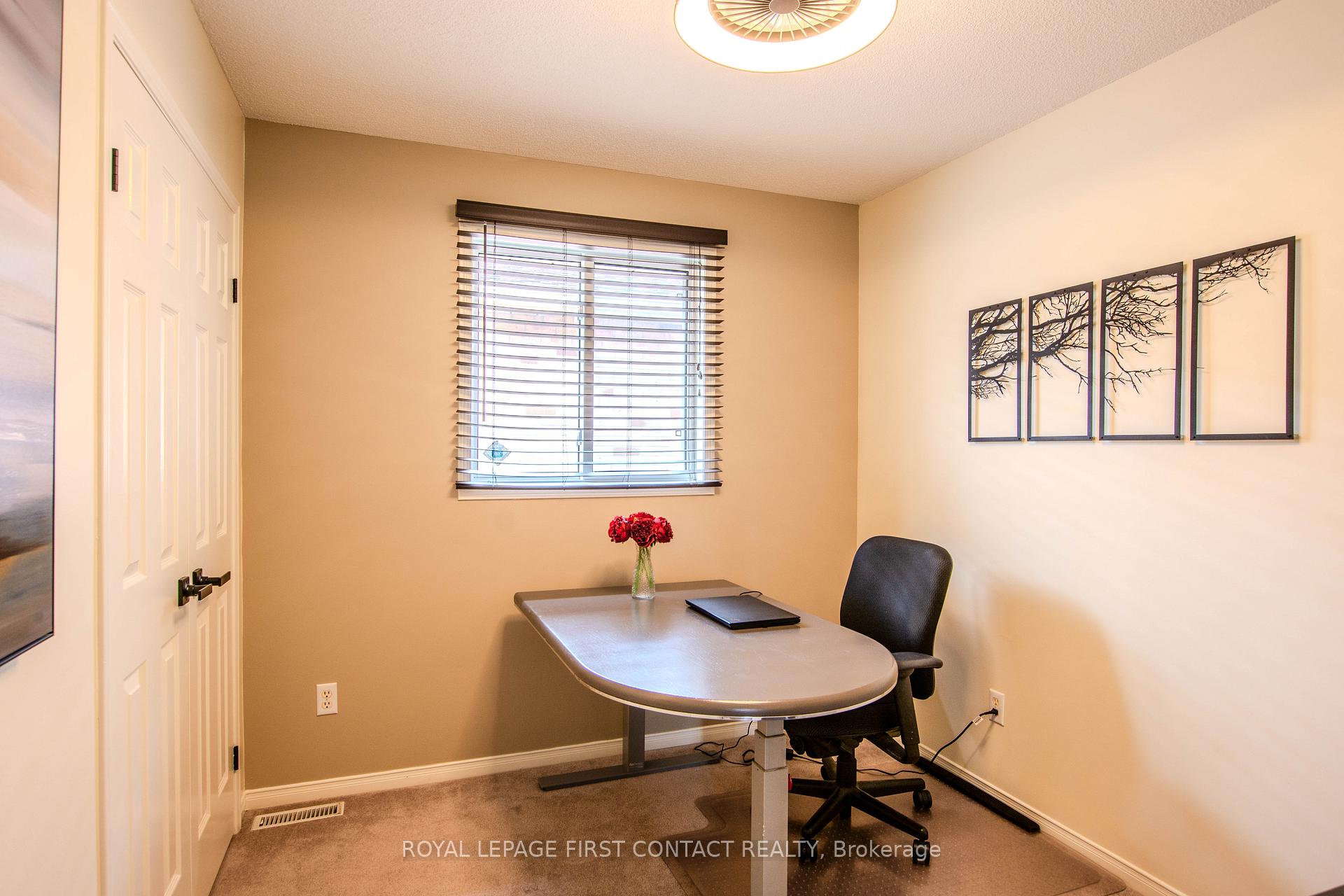 Photo 16 of 20 McVeigh Drive, Barrie, Northwest — HOMEH