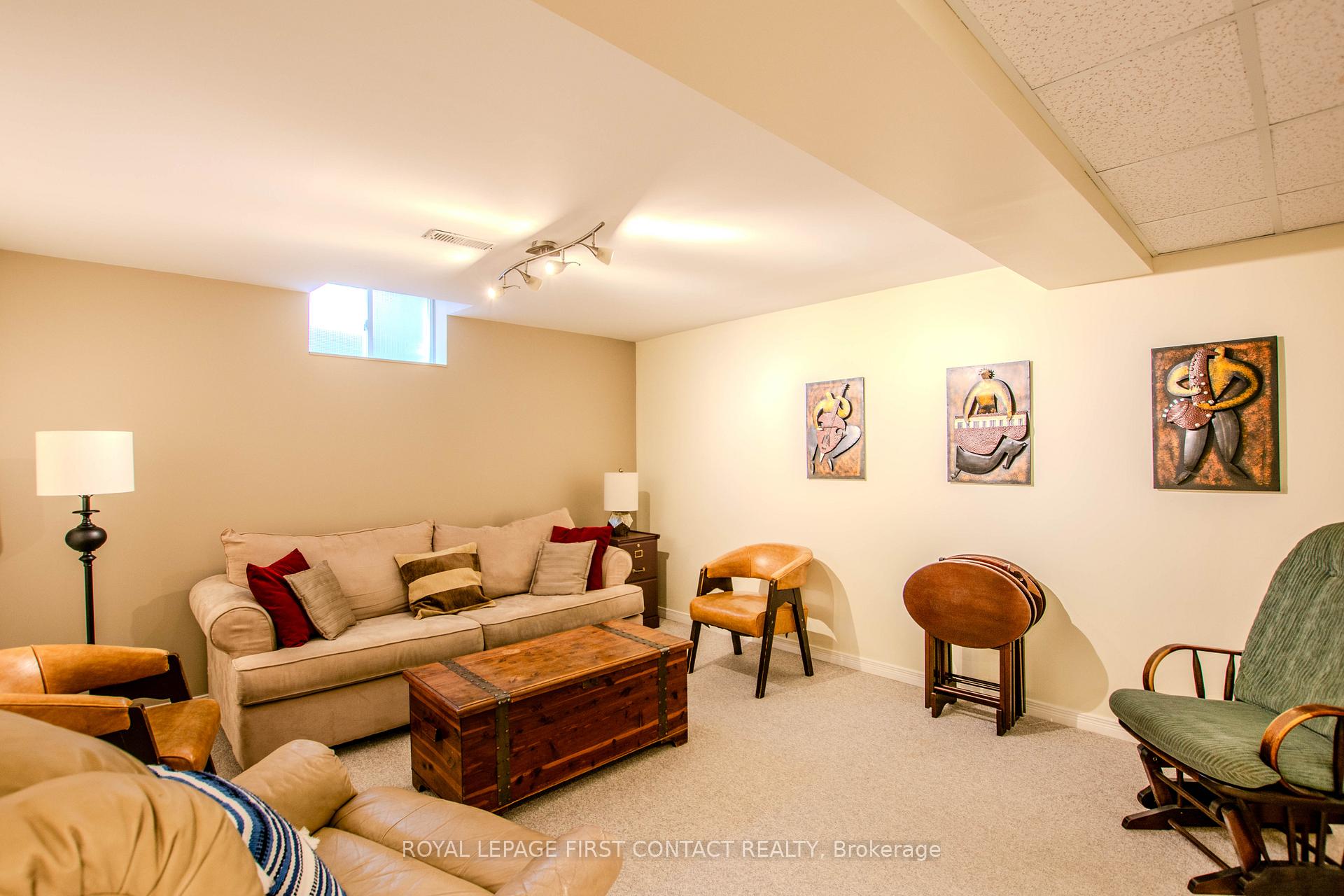 Photo 34 of 20 McVeigh Drive, Barrie, Northwest — HOMEH