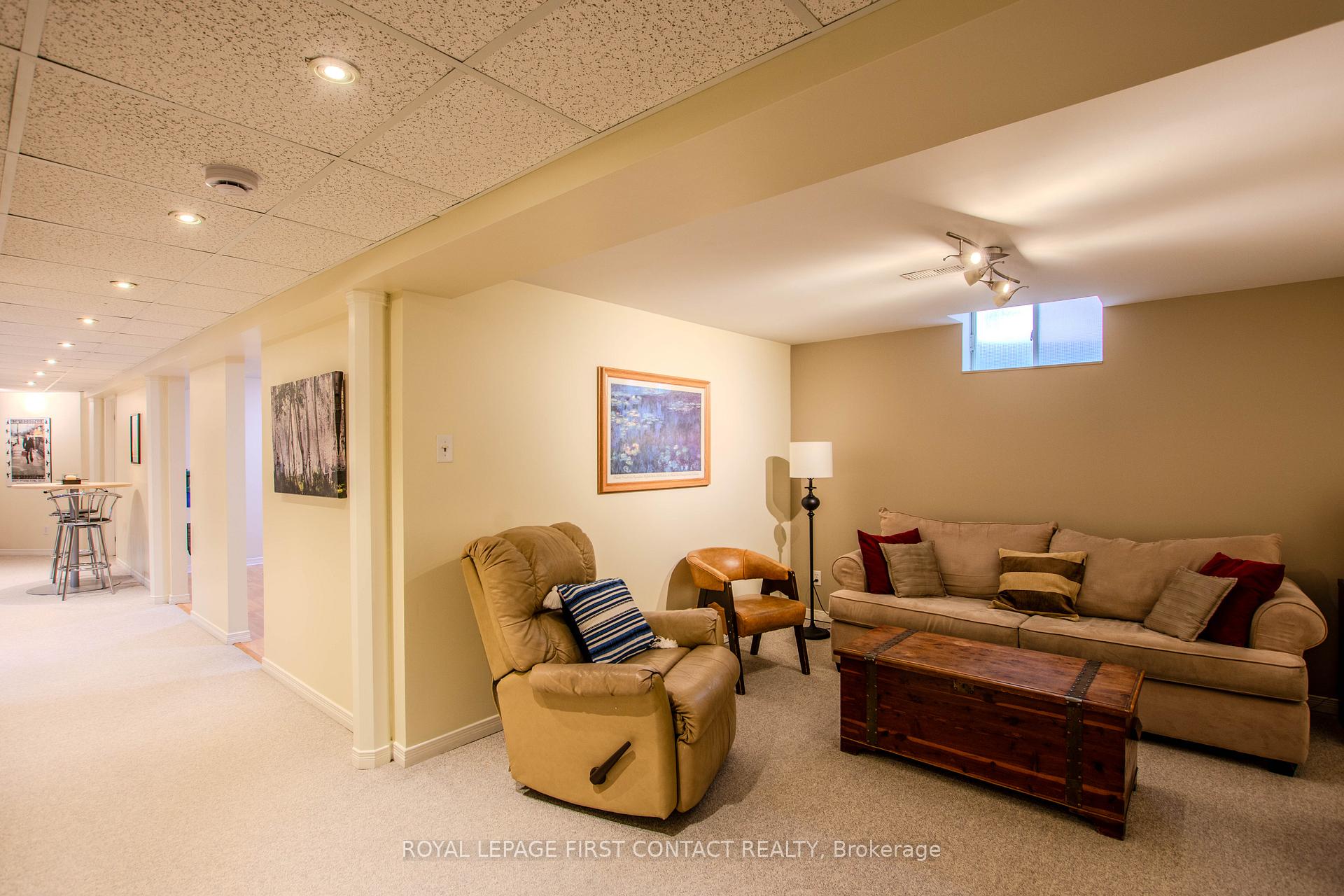 Photo 35 of 20 McVeigh Drive, Barrie, Northwest — HOMEH