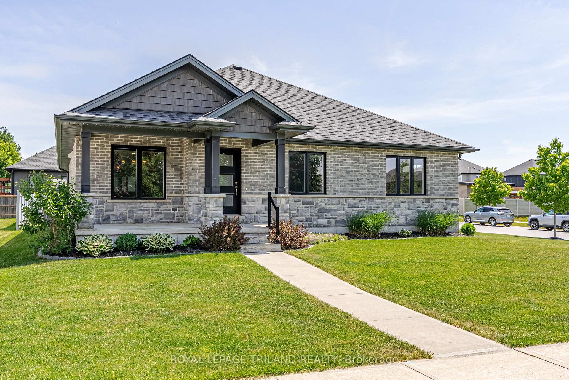 Front of 154928 15th Line