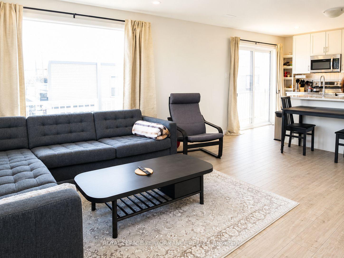 Photo 6 of 1029 Creekway Private, Ottawa, Kanata - Kanata Lakes/Heritage Hills — HOMEH
