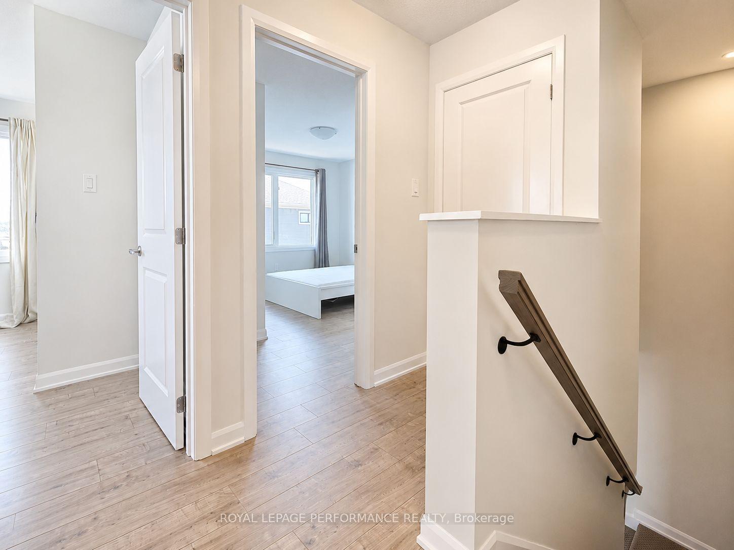 Photo 14 of 1029 Creekway Private, Ottawa, Kanata - Kanata Lakes/Heritage Hills — HOMEH