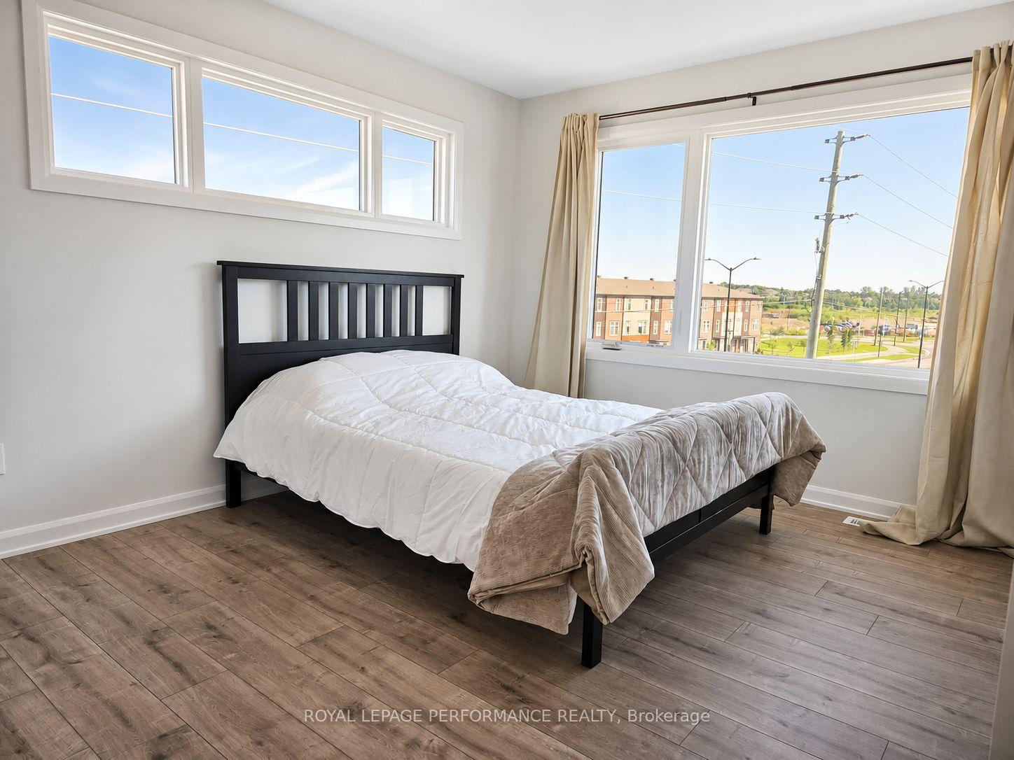 Photo 15 of 1029 Creekway Private, Ottawa, Kanata - Kanata Lakes/Heritage Hills — HOMEH