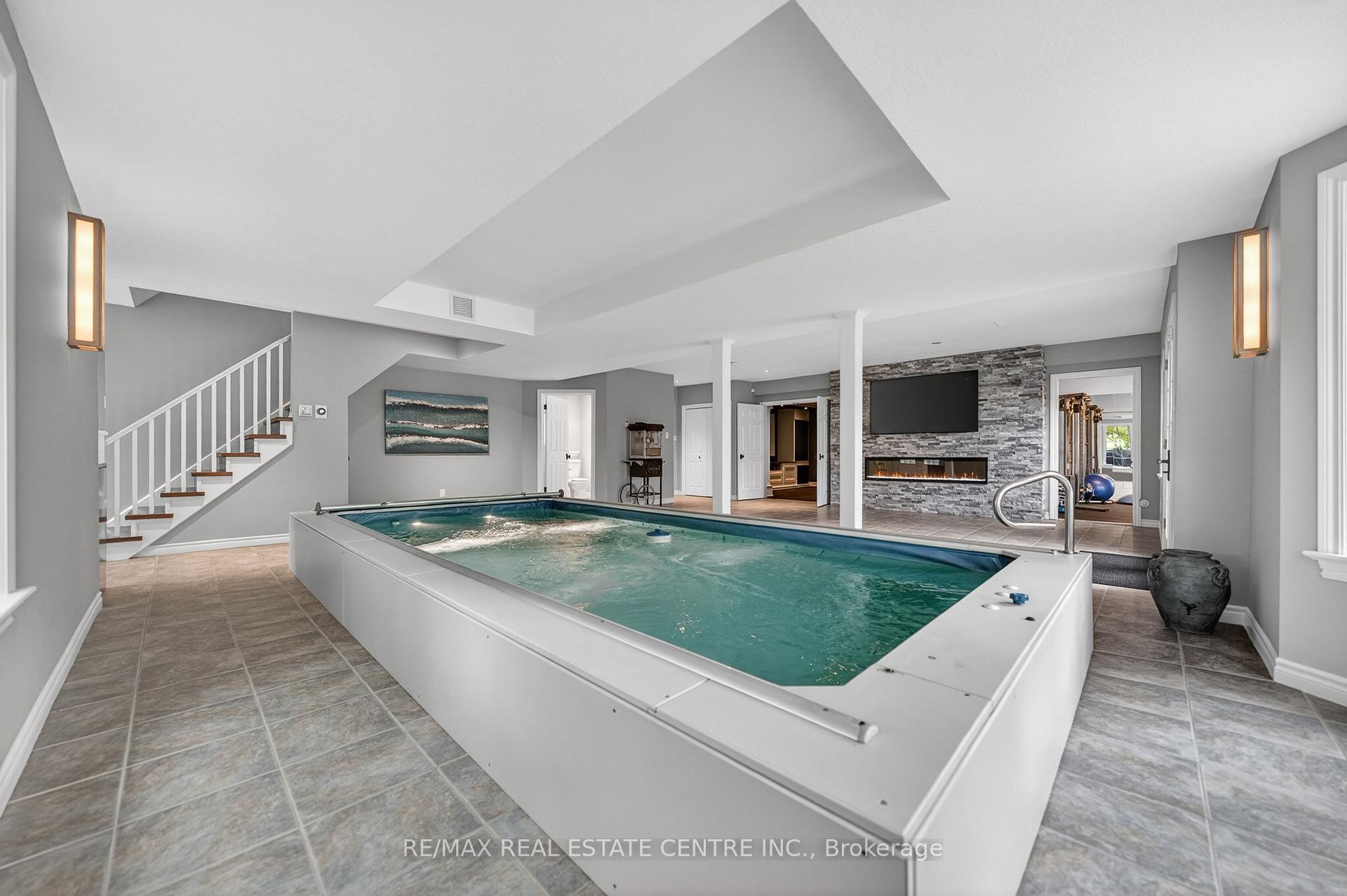 Photo 37 of 6805 Concession 2, Puslinch, Crieff/Aikensville/Killean — HOMEH