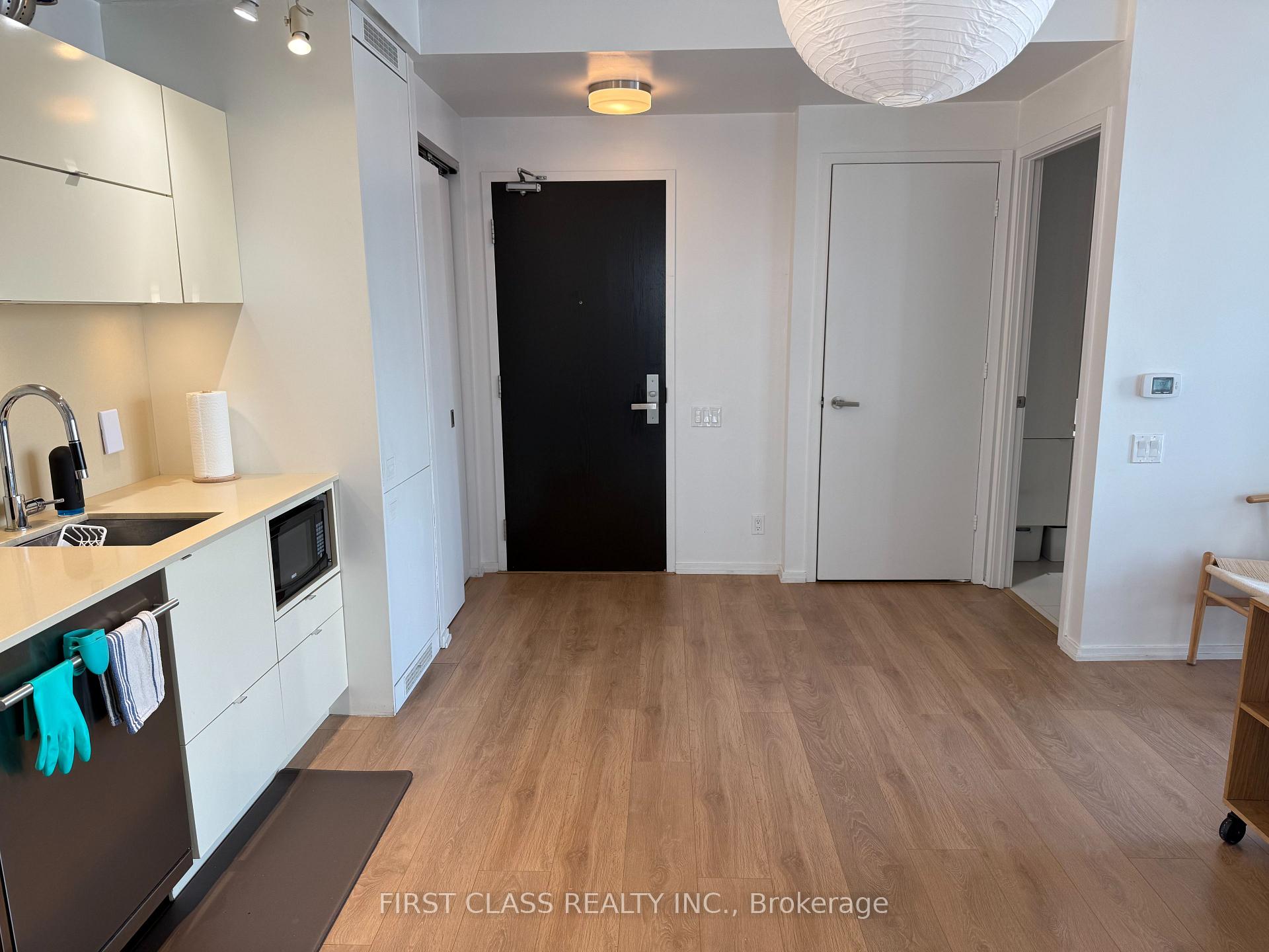 Photo 3 of Unit 1609, 125 Peter Street, Toronto, Waterfront Communities — HOMEH