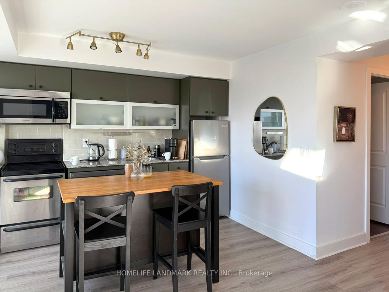 Photo 5 of Unit 601, 100 Western Battery Road, Toronto, Niagara — HOMEH