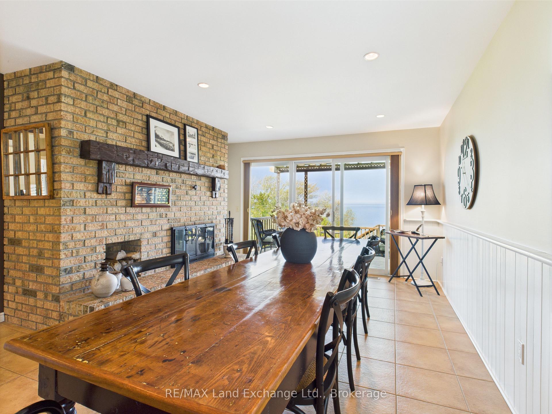 Photo 10 of 422 Penetangore Row, Kincardine — HOMEH