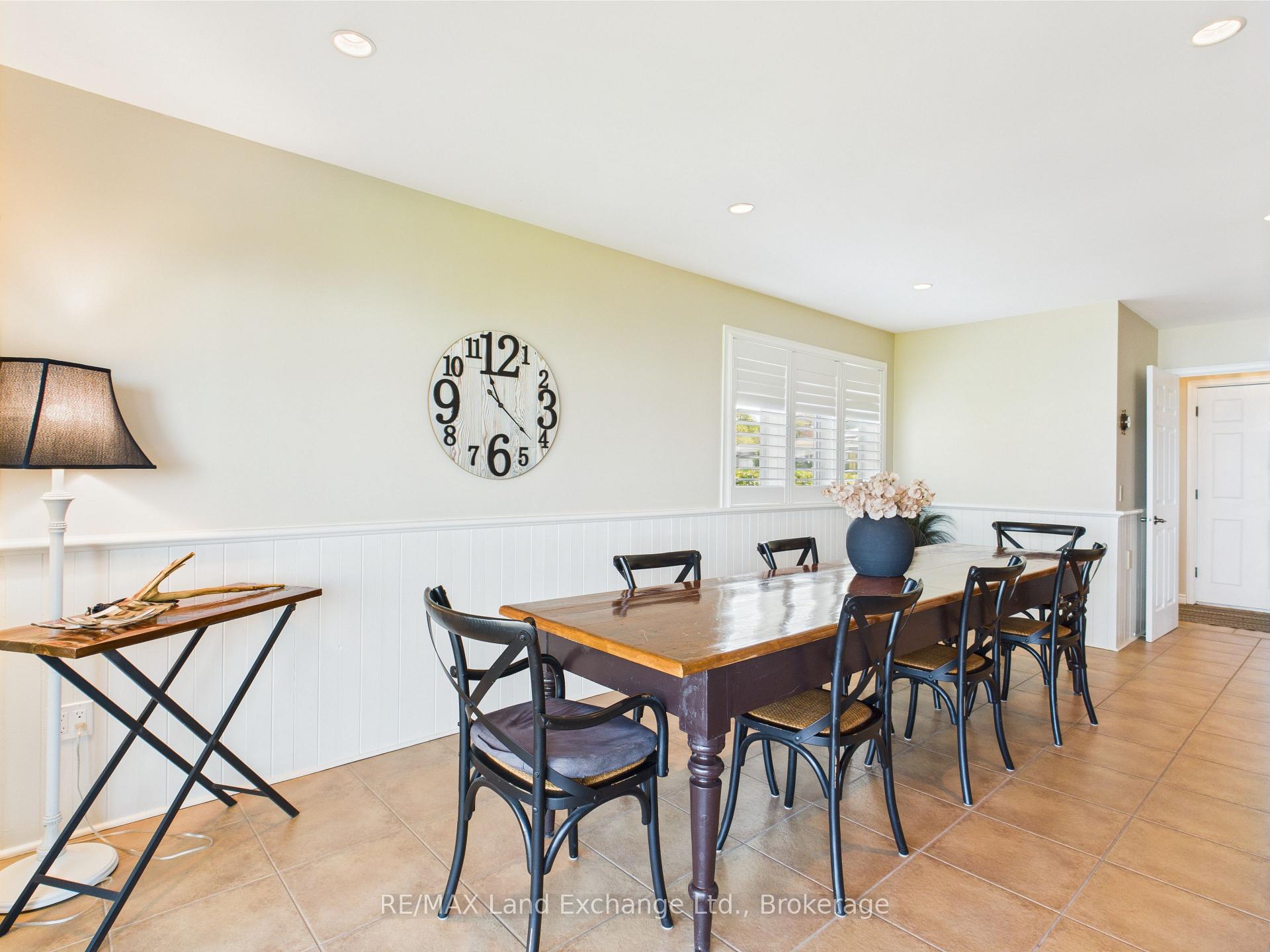 Photo 11 of 422 Penetangore Row, Kincardine — HOMEH