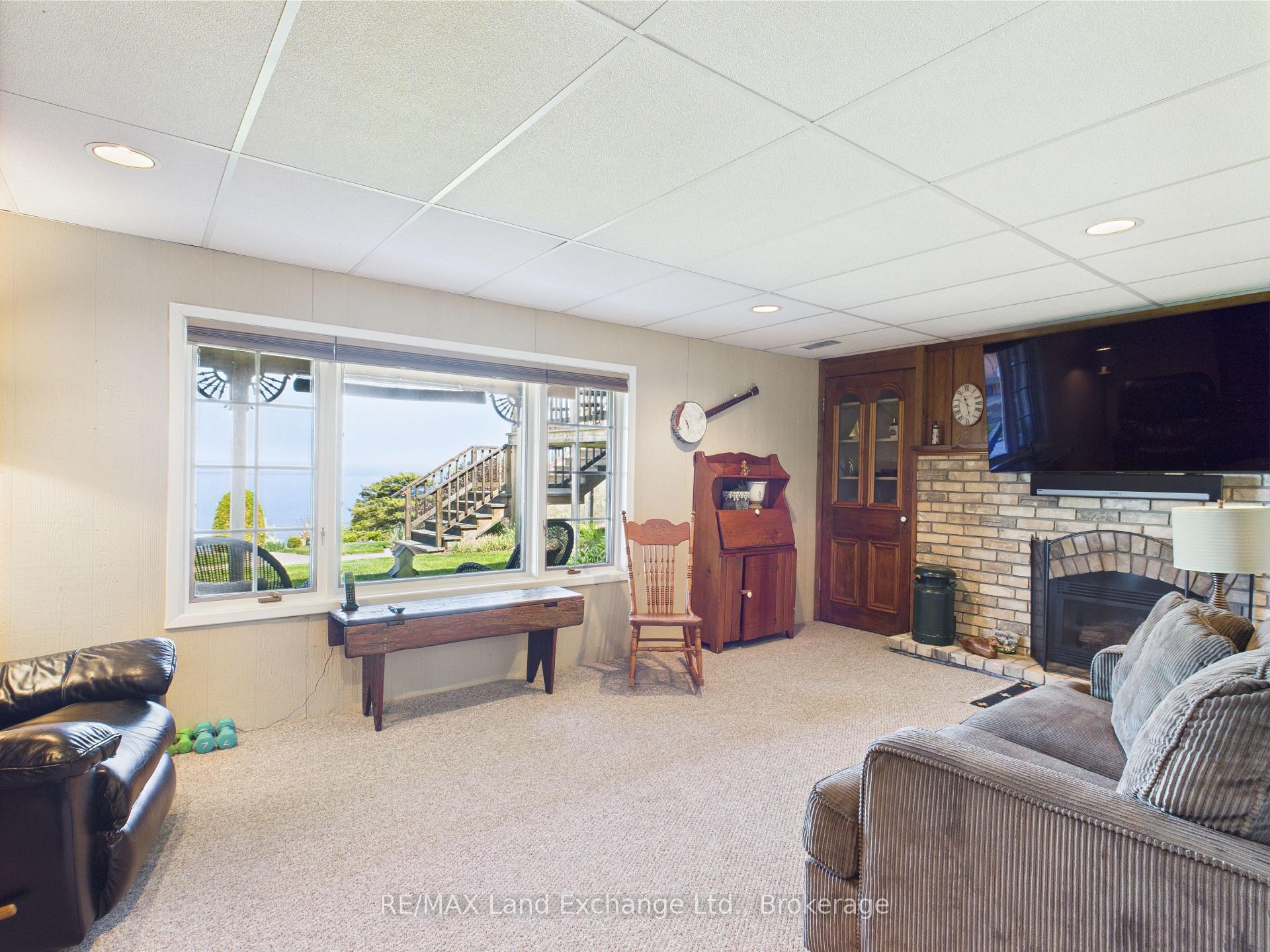 Photo 29 of 422 Penetangore Row, Kincardine — HOMEH