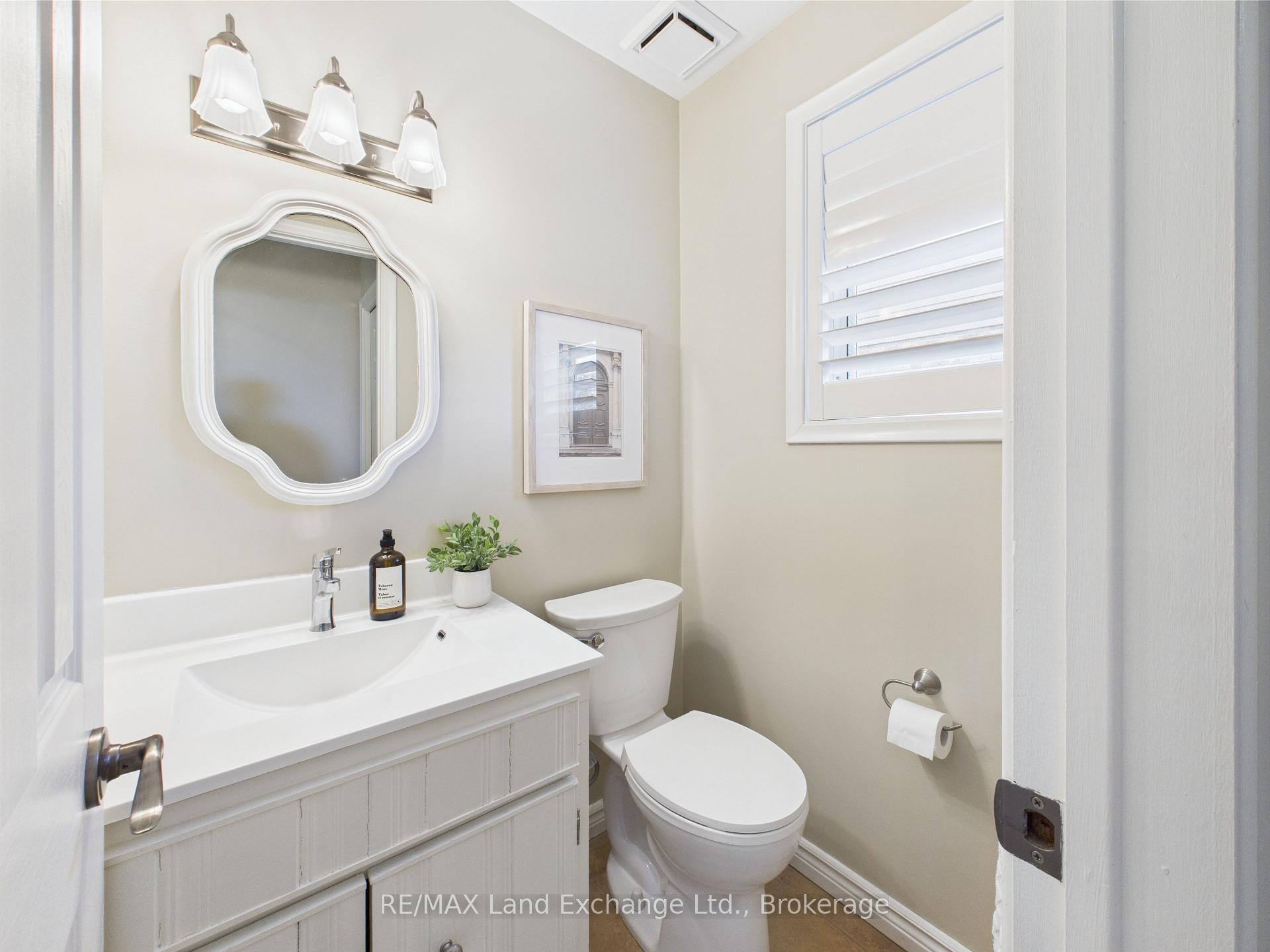 Photo 33 of 422 Penetangore Row, Kincardine — HOMEH