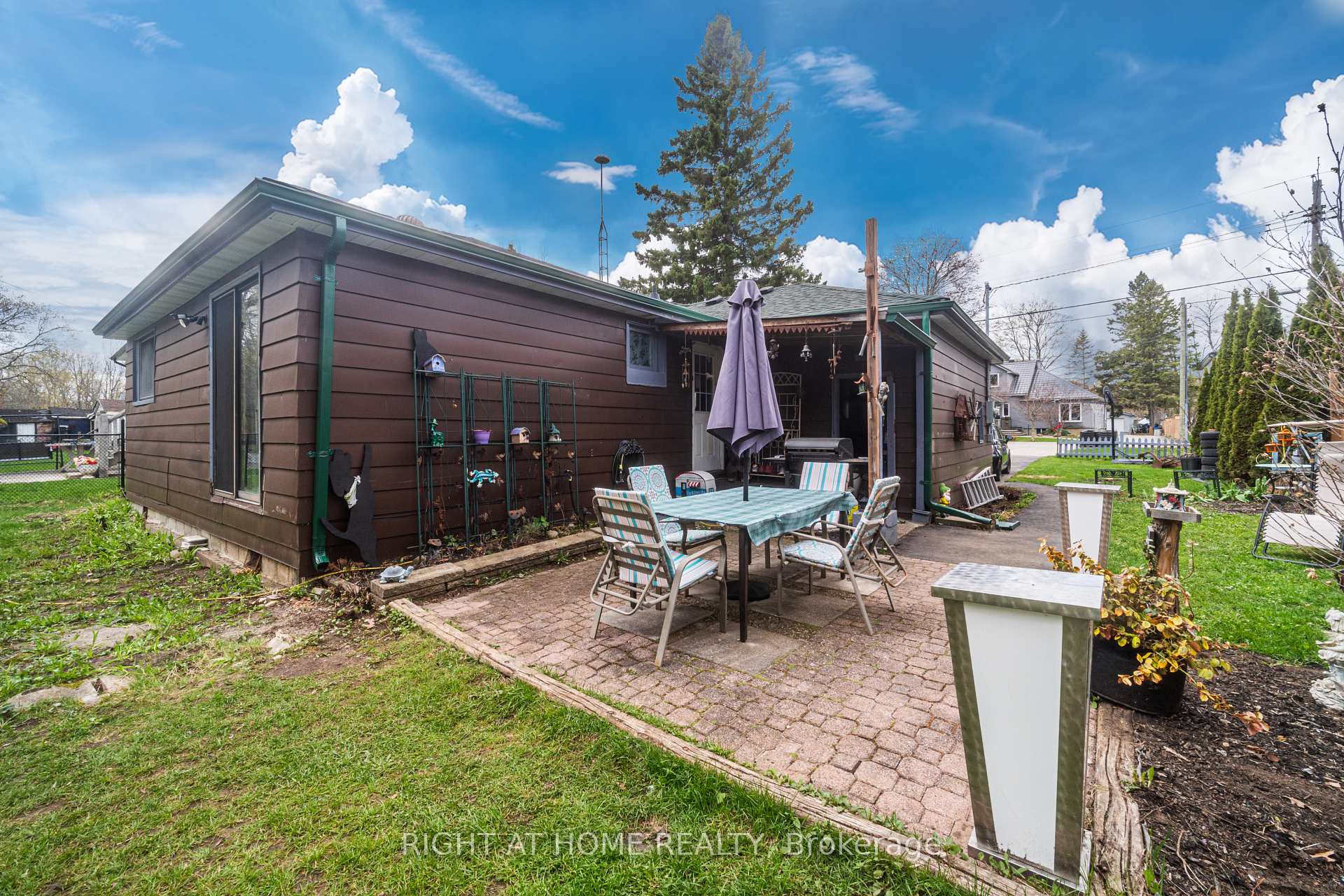 Photo 13 of 1007 Ferrier Avenue, Innisfil, Lefroy — HOMEH