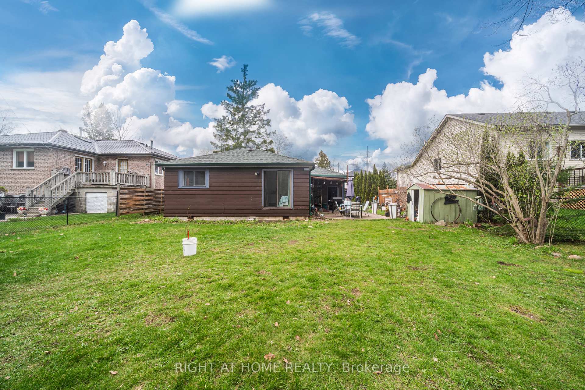 Photo 14 of 1007 Ferrier Avenue, Innisfil, Lefroy — HOMEH