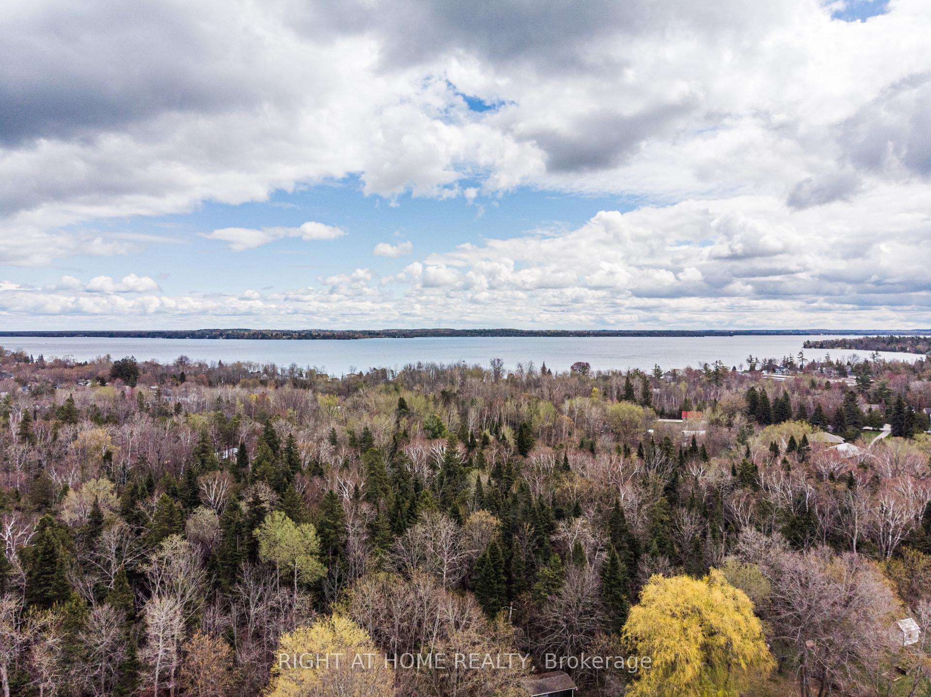 Photo 16 of 1007 Ferrier Avenue, Innisfil, Lefroy — HOMEH