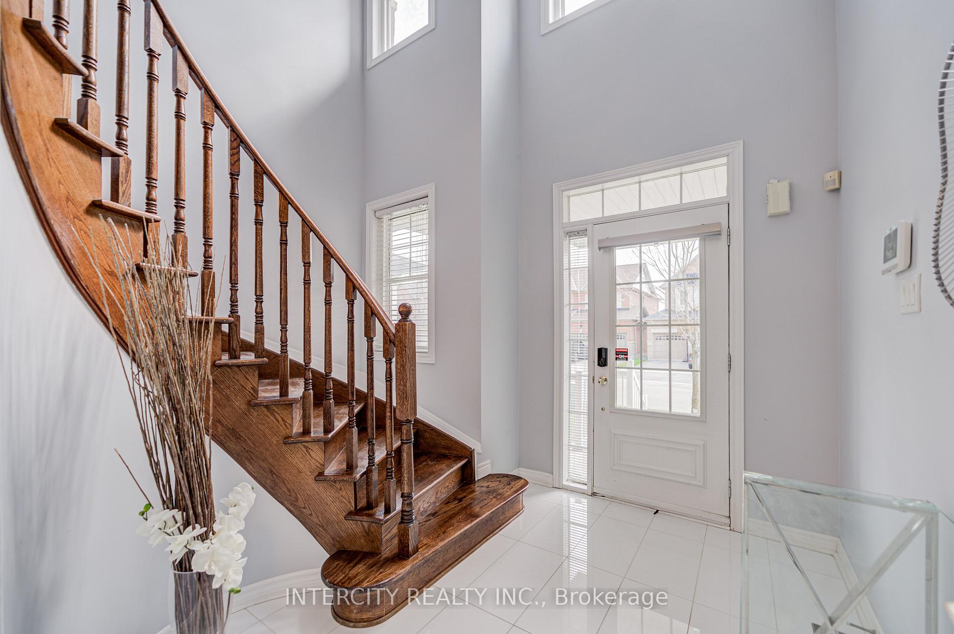 Photo 5 of 86 Princess Diana Drive, Markham, Cathedraltown — HOMEH