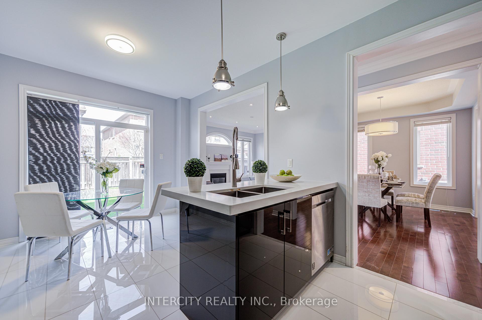 Photo 27 of 86 Princess Diana Drive, Markham, Cathedraltown — HOMEH