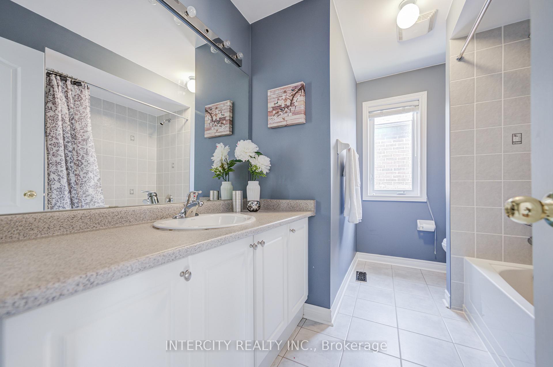 Photo 37 of 86 Princess Diana Drive, Markham, Cathedraltown — HOMEH