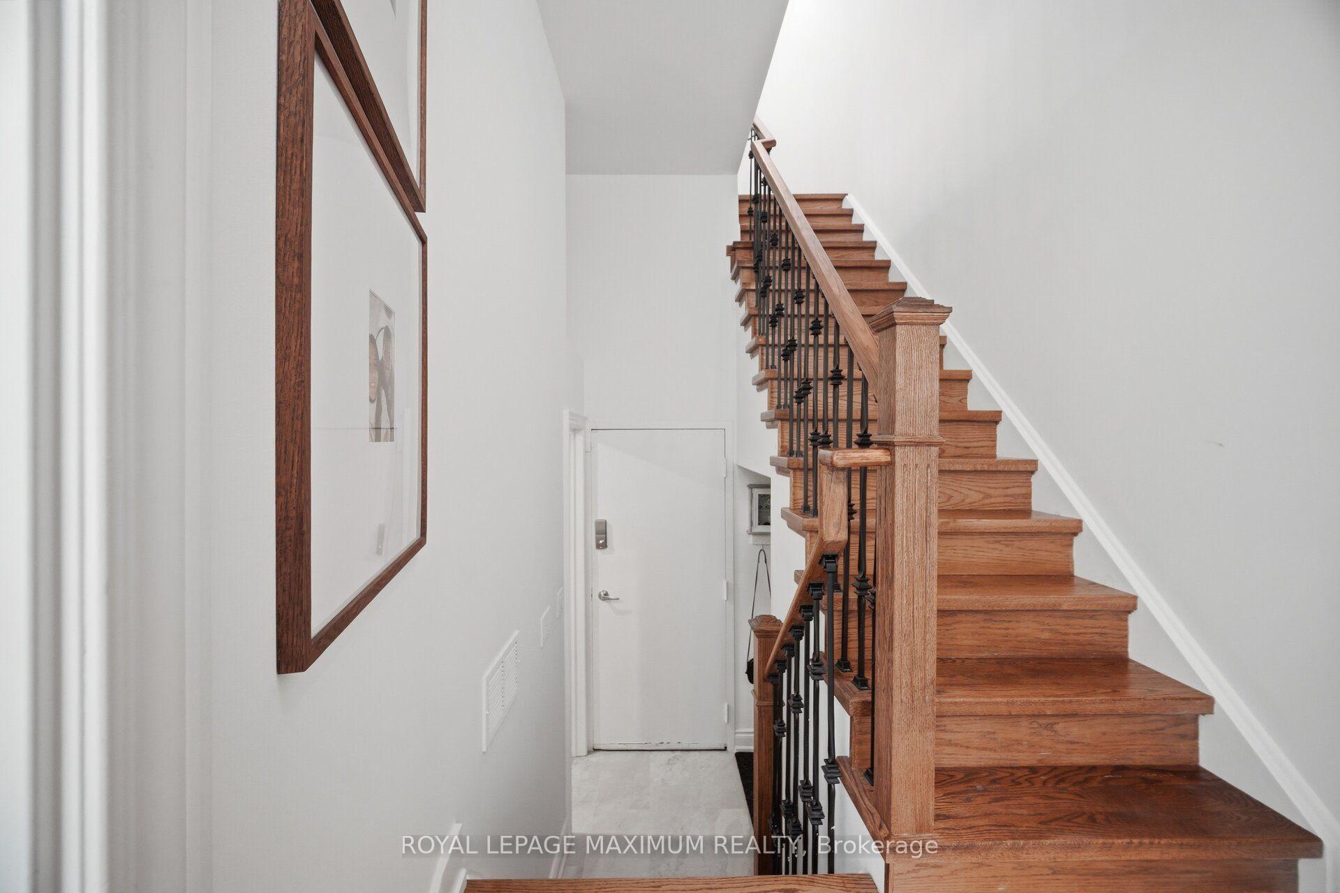 Photo 12 of 126 Resurrection Road, Etobicoke, Islington-City Centre West — HOMEH