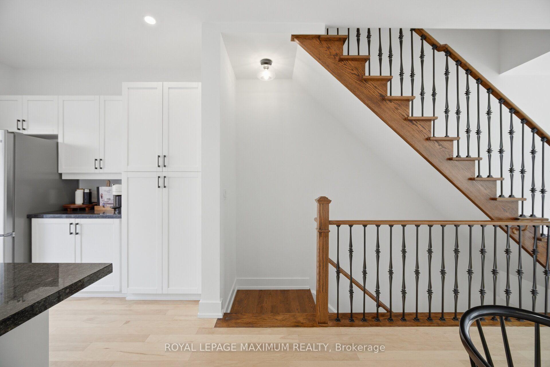 Photo 18 of 126 Resurrection Road, Etobicoke, Islington-City Centre West — HOMEH