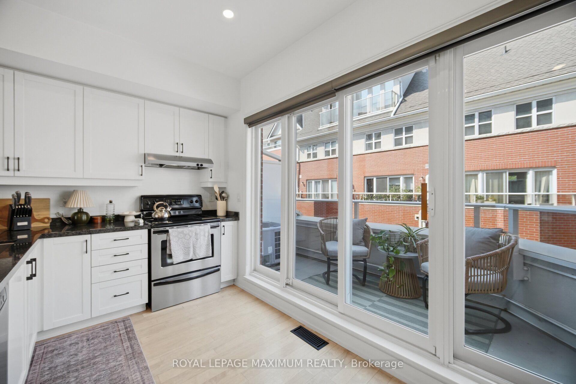 Photo 19 of 126 Resurrection Road, Etobicoke, Islington-City Centre West — HOMEH