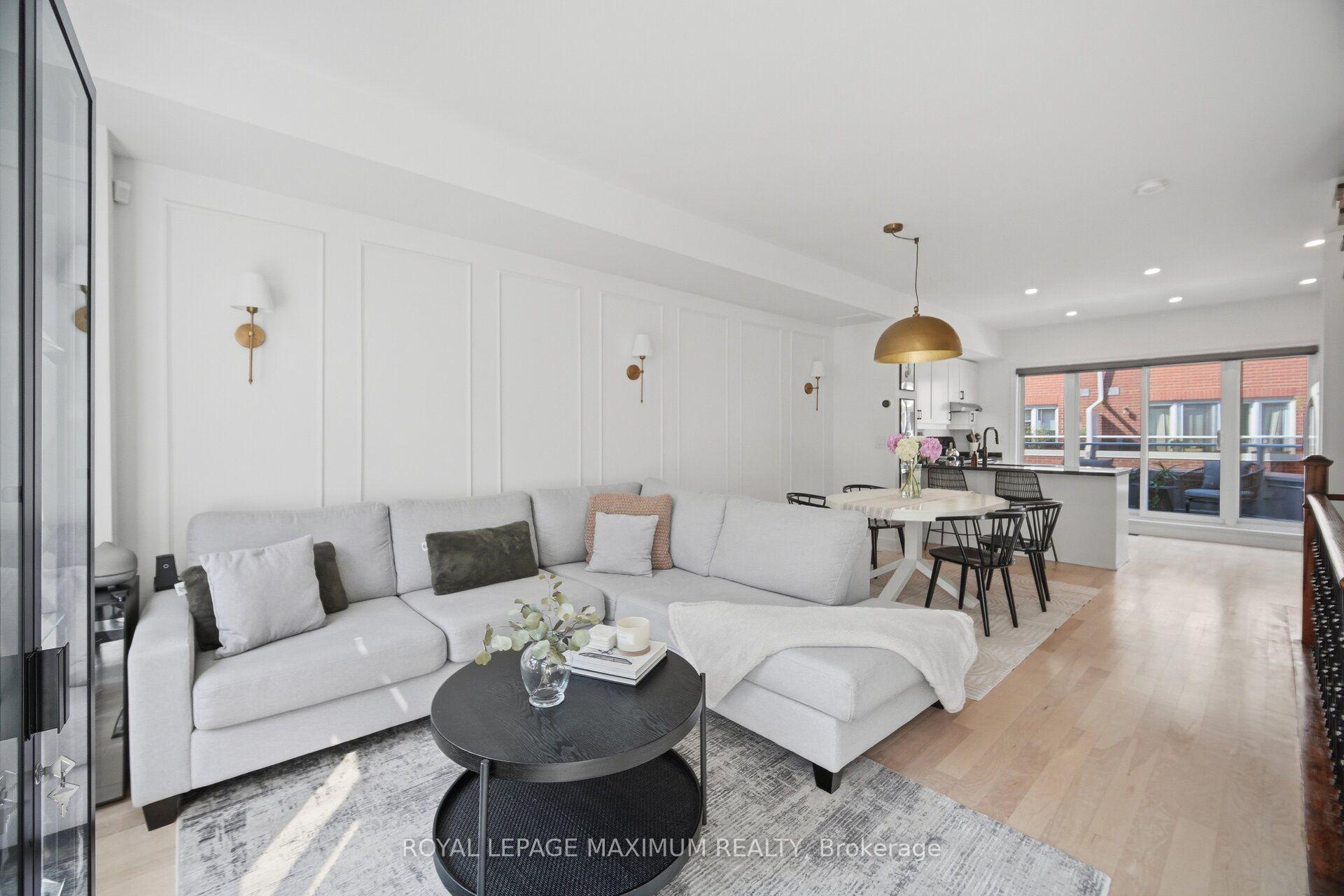 Photo 21 of 126 Resurrection Road, Etobicoke, Islington-City Centre West — HOMEH