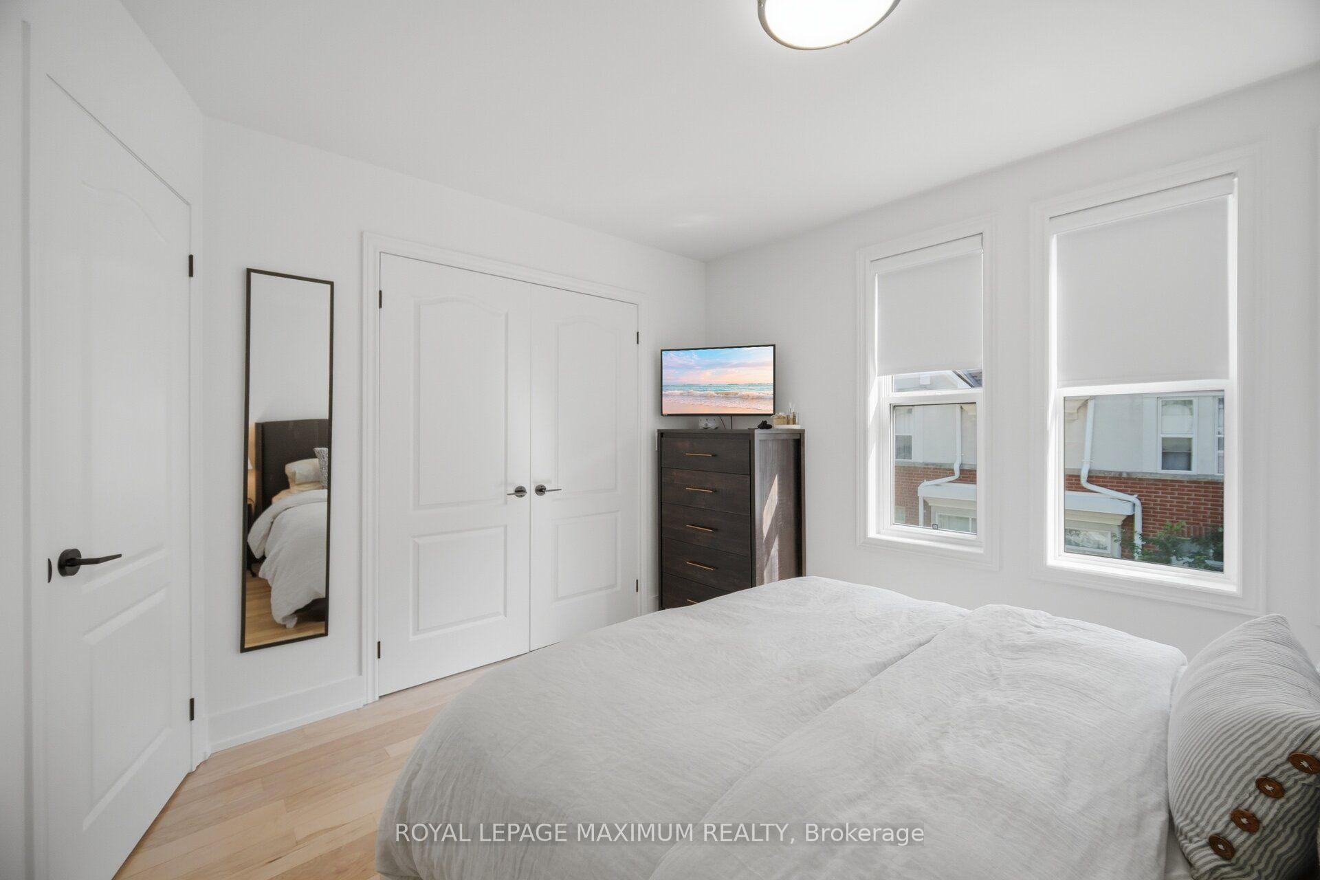 Photo 30 of 126 Resurrection Road, Etobicoke, Islington-City Centre West — HOMEH