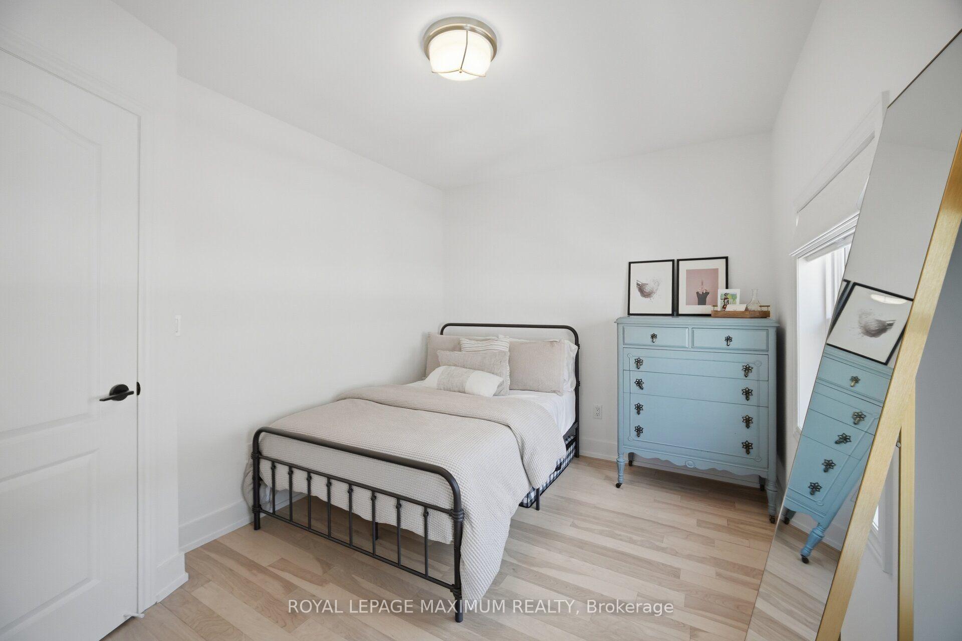 Photo 35 of 126 Resurrection Road, Etobicoke, Islington-City Centre West — HOMEH