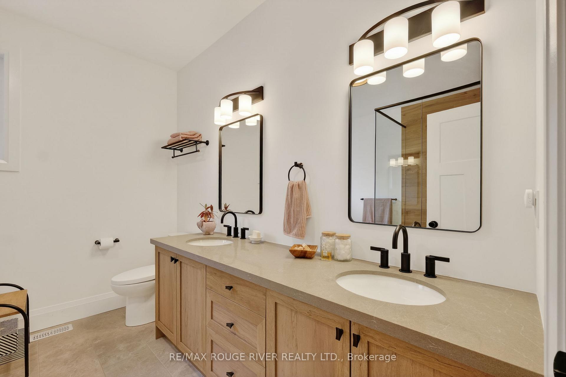 Photo 21 of 4 - 1000 D'Arcy Street, Cobourg — HOMEH