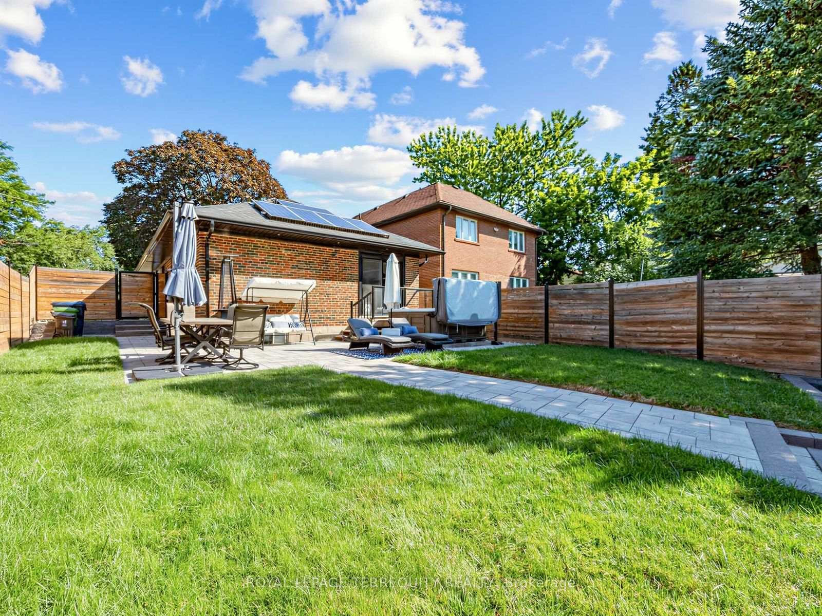 Photo 34 of 29 Sedgewick Crescent, Scarborough, Ionview — HOMEH