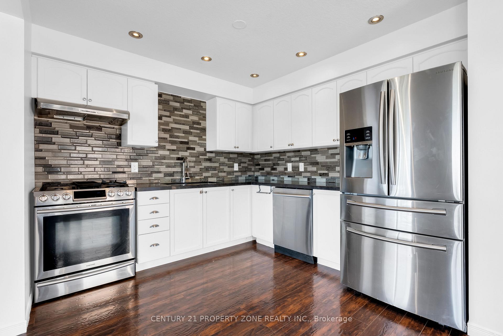 Photo 15 of 75 Benjamin Crescent, Orangeville — HOMEH