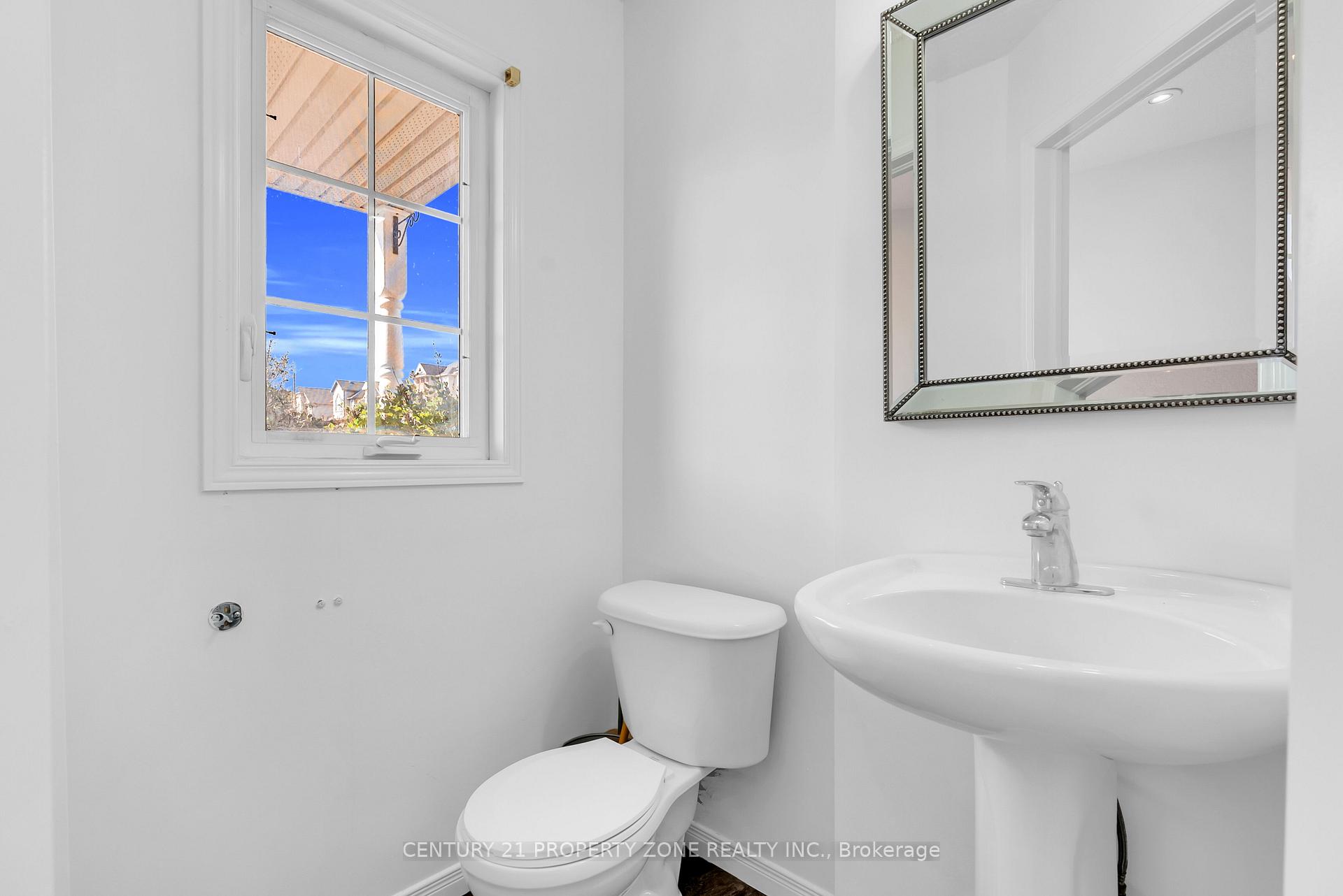 Photo 20 of 75 Benjamin Crescent, Orangeville — HOMEH